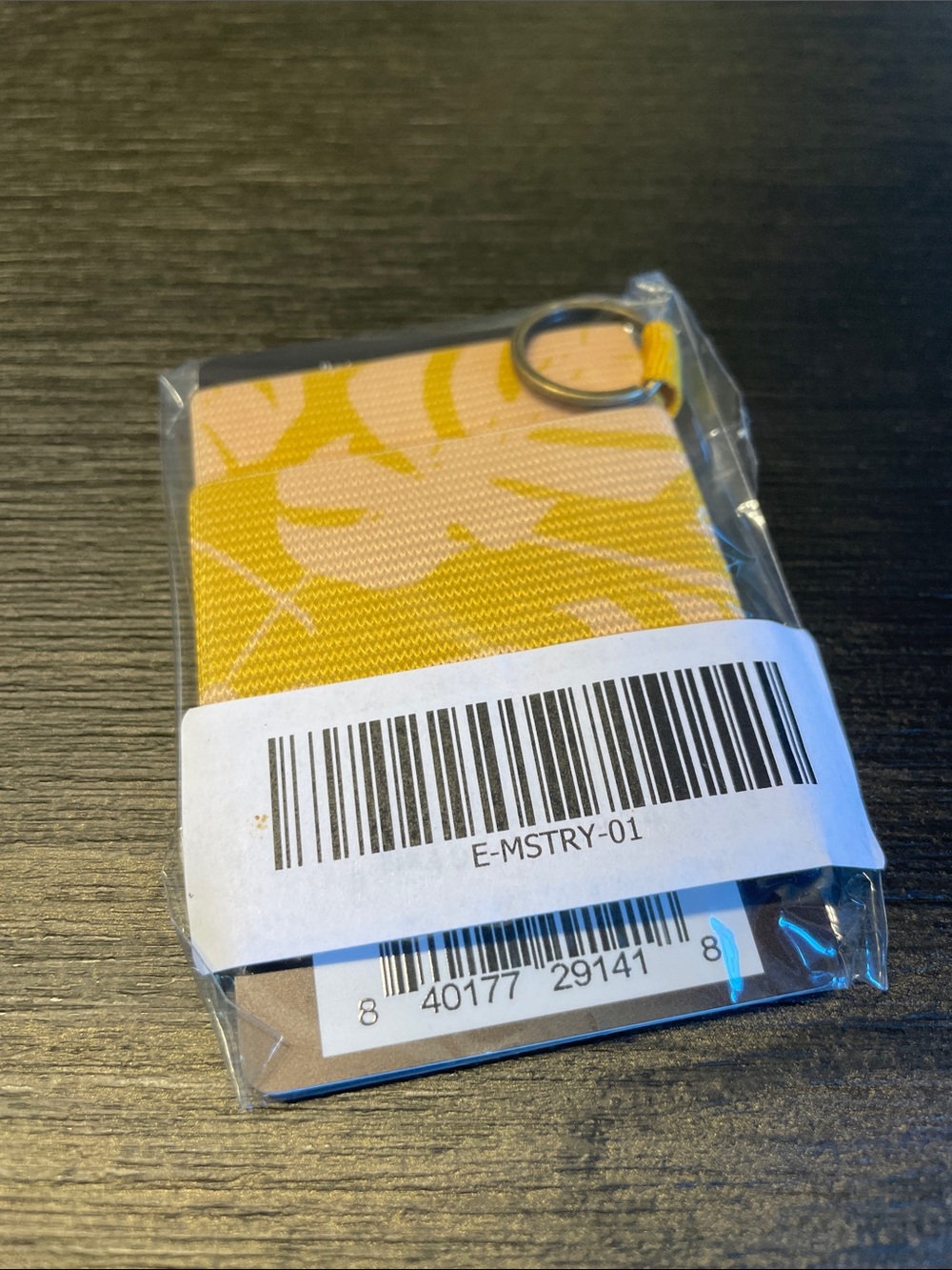 Thread Yellow Floral Card & Key Holder - Picture 2 of 2